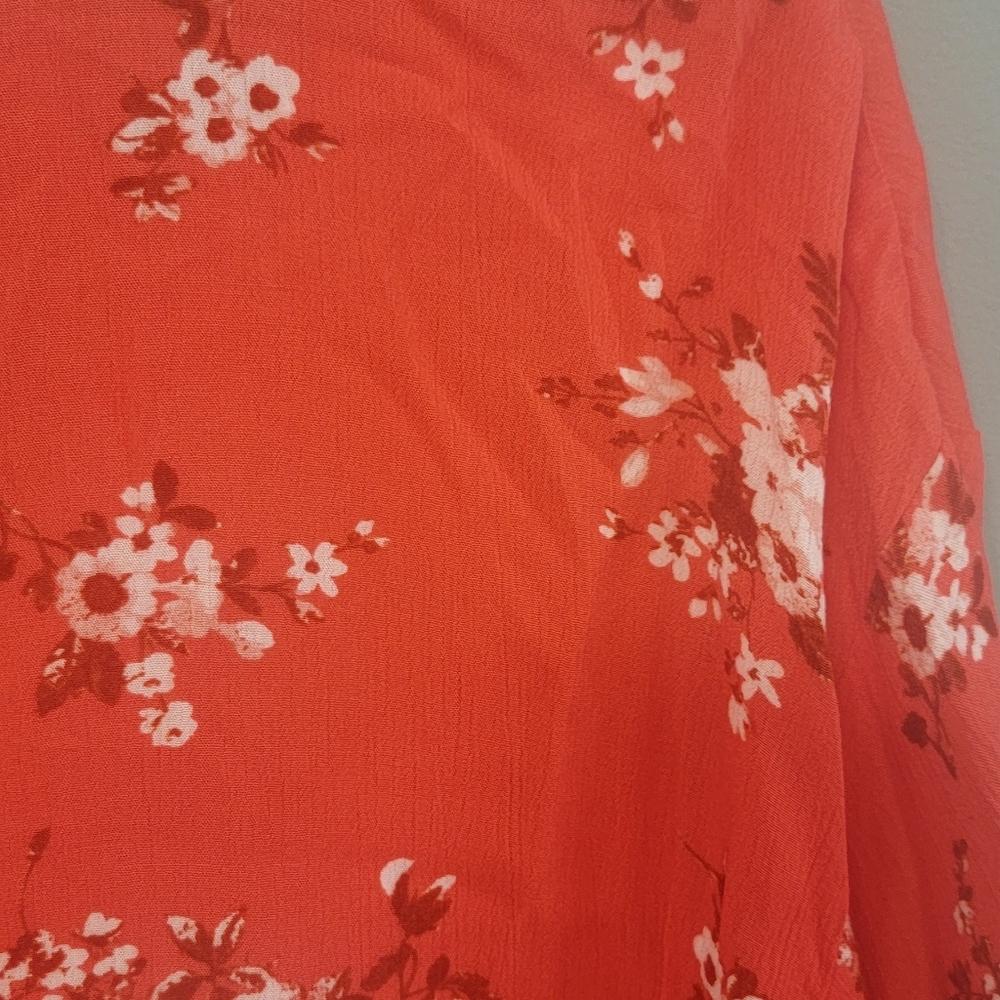 LUQ NWT Mango Berry Floral VNeck Tie Front Womens Prairie Top Size Large‎ - Picture 2 of 10